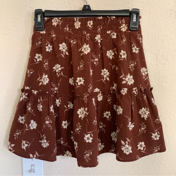 NWOT Paper Crane Ruffle Mini Skirt - Picture 4 of 12